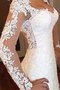 Robe de mariée charmant avec manche longue de traîne courte decoration en fleur naturel