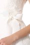 Robe de mariée naturel avec sans manches en dentelle avec ruban avec nœud à boucles