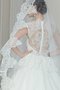 Robe de mariée eclaté plissé avec perle a-ligne de traîne moyenne