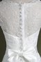 Robe de mariée distinguee festonné avec manche courte ceinture longueur au ras du sol