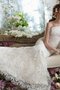 Robe de mariée naturel a plage avec fleurs collant d'épaule asymétrique