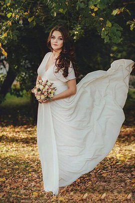 Robe de mariée simple chic longueru au niveau de sol ruché avec manche épeules enveloppants