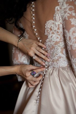 Robe de mariée en satin avec manche longue enchanteur de traîne moyenne de mode de bal