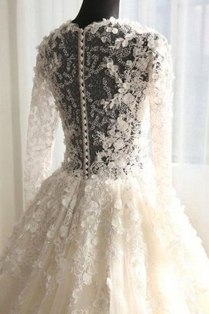 Robe de mariée en dentelle au niveau de cou en tulle avec zip decoration en fleur