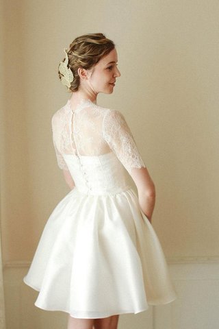 Robe de mariée bref naturel avec manche courte avec sans manches elevé