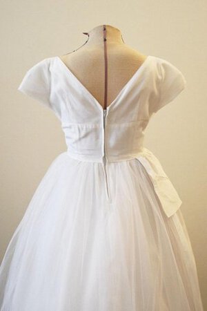 Robe de mariée intemporel ligne a textile en tulle avec manche épeules enveloppants avec zip