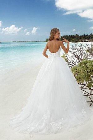 Robe de mariée naturel textile en tulle a plage avec perle longueur au ras du sol