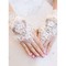 Dentelle avec Crystal White Chic | Gants de mariée modernes