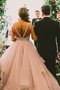 Robe de mariée naturel avec perle en organza de traîne courte manche nulle