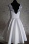 Robe de mariée avec bouton en dentelle col en bateau jusqu'au mollet en satin