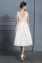 Robe de mariée angélique de col en v avec sans manches ligne a naturel