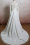 Robe de mariée classique elevé en tulle avec fronce de traîne moyenne