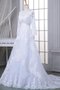 Robe de mariée naturel en dentelle d'épaule asymétrique avec zip v encolure