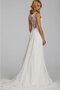 Robe de mariée nature v encolure ligne a avec décoration dentelle manche nulle