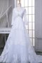 Robe de mariée naturel en dentelle d'épaule asymétrique avec zip v encolure