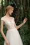 Robe de mariée de traîne courte au jardin en satin distinctif sexy