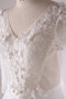 Robe de mariée mode balancement a salle intérieure de col en v solennelle