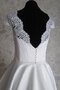 Robe de mariée avec bouton en dentelle col en bateau jusqu'au mollet en satin