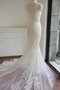 Robe de mariée intemporel facile de col bateau textile en tulle de traîne moyenne