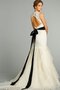 Robe de mariée de traîne moyenne ceinture avec nœud avec sans manches en dentelle