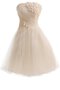 Robe de graduation naturel avec perle ligne a textile en tulle de lotus