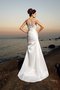 Robe de mariée avec perle manche nulle de tour de ceinture empire en satin a plage