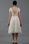 Robe de mariée classique avec manche courte de longueur à genou de col entaillé ligne a