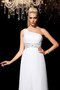Robe de bal longue de princesse d'épaule asymétrique en organza avec perle