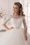 Robe de mariée humble romantique avec ruban avec lacets col en bateau