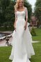 Robe de mariée en dentelle encolure ronde avec ruban de fourreau en 1/2 manche