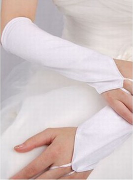 Simples gants de mariée en taffetas blanc Vintage