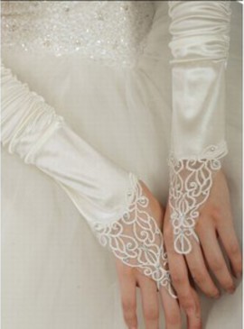 Taffetas de luxe avec des gants Crystal White mariée