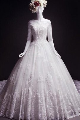 Robe de mariée cordon col en bateau decoration en fleur d'epaule ajourée en 1/2 manche