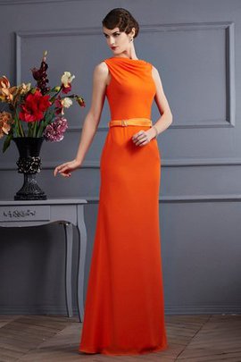 Robe de soirée longue avec chiffon ceinture de fourreau avec ruban