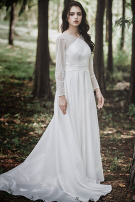 Robe de mariée avec zip avec perle délicat romantique distinguee