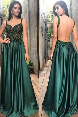 Robe de bal en satin larges bretelles bandouliere spaghetti énergique naturel