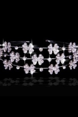 Eye Catching luxe avec des bijoux en cristal nuptiale