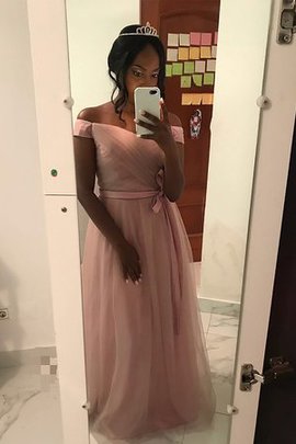 Robe de soirée naturel d'epaule ajourée avec sans manches en tulle avec ruban