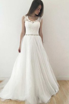 Robe de mariée facile romantique delicat trou serre longueru au niveau de sol