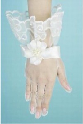 Tulle Floral Blanc Chic | Gants de mariée modernes