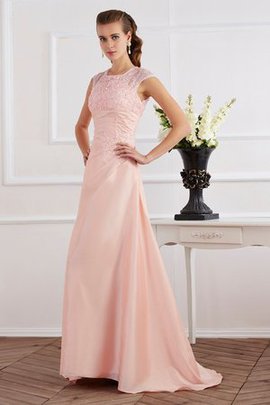 Robe de soirée longue naturel avec perle en chiffon elevé