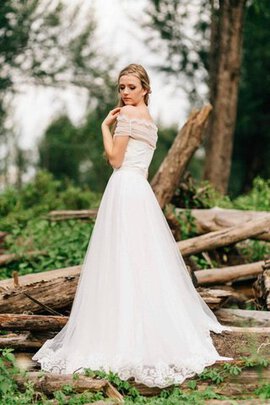 Robe de mariée naturel fermeutre eclair ligne a col en forme de cœur longueur au ras du sol