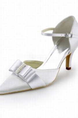 Amende à talons hauts avec pointu Bride Schu