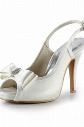 Belle tête de poisson avec haute Avec chaussures en satin de mariée