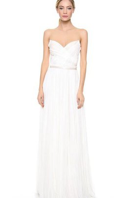 Robe de mariée facile col en forme de cœur manche nulle en chiffon gaine