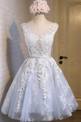 Robe fête de la rentrée vintage romantique manche nulle avec lacets textile en tulle