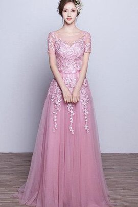 Robe de bal longue facile avec décoration dentelle avec manche courte avec ruban