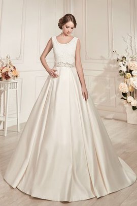 Robe de mariée classique longueur au ras du sol avec perle avec sans manches encolure ronde