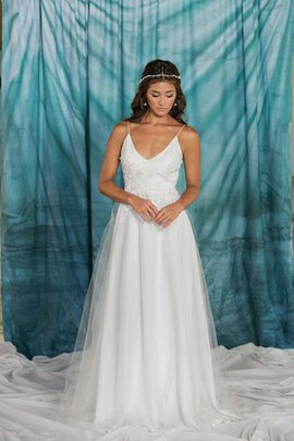 Robe de mariée facile classique avec gradins en tulle bandouliere spaghetti