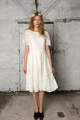 Robe de mariée discrete intemporel de col bateau au niveau de genou avec zip